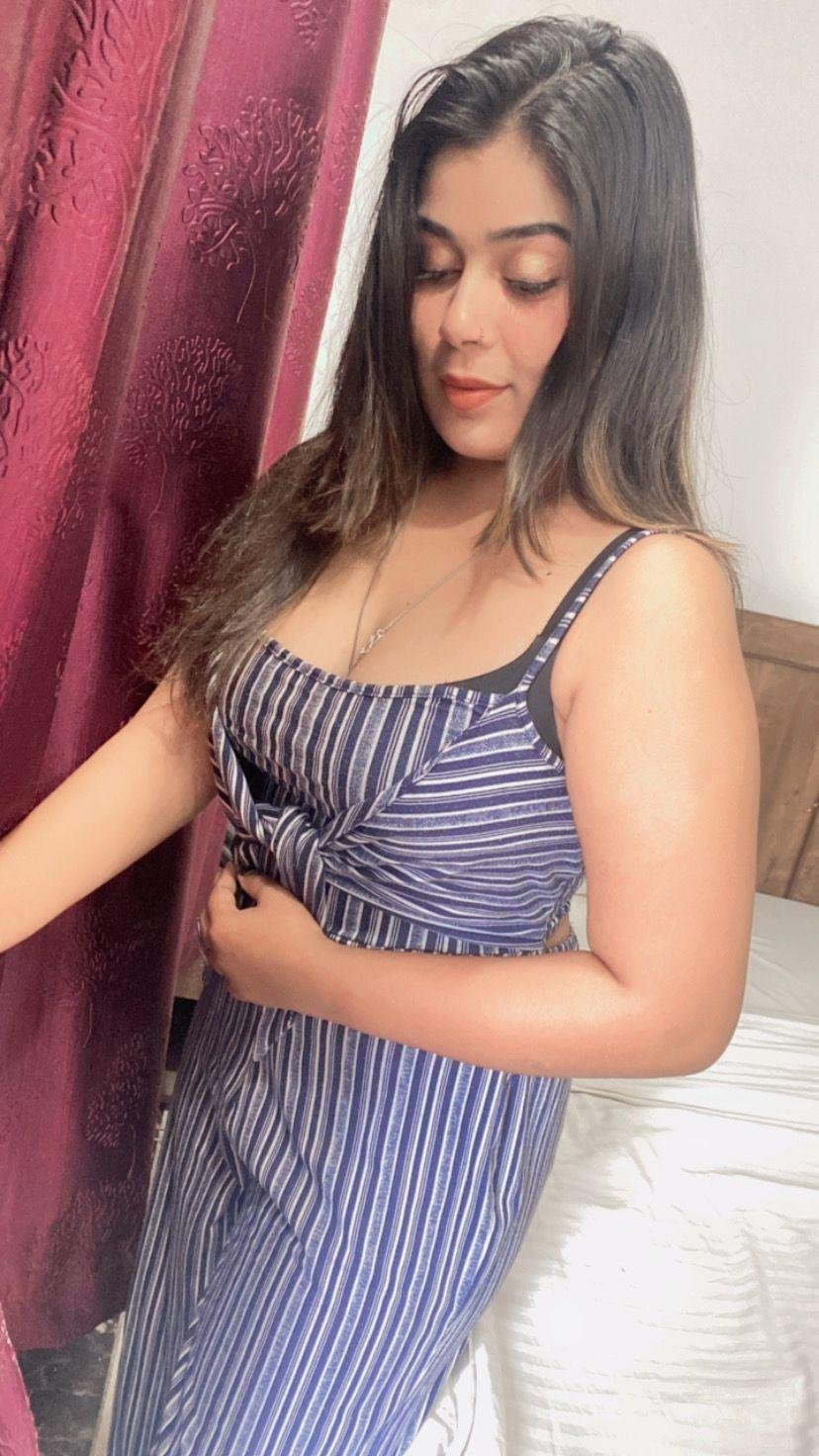  call girls service in Anand Vihar